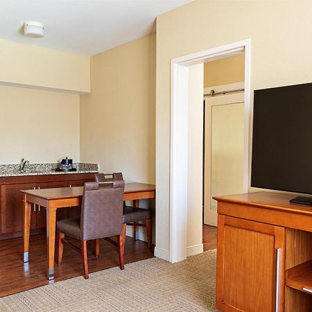 Hampton Inn Charleston-Daniel Island Eksteriør billede